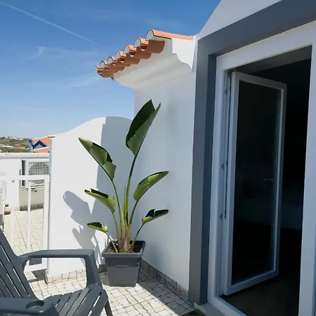 Pensionat Recomecar Guesthouse 4*